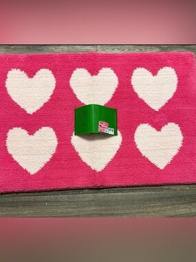 Kate Spade New York Hot Pink/Barbie Pink Heart Bath Rug